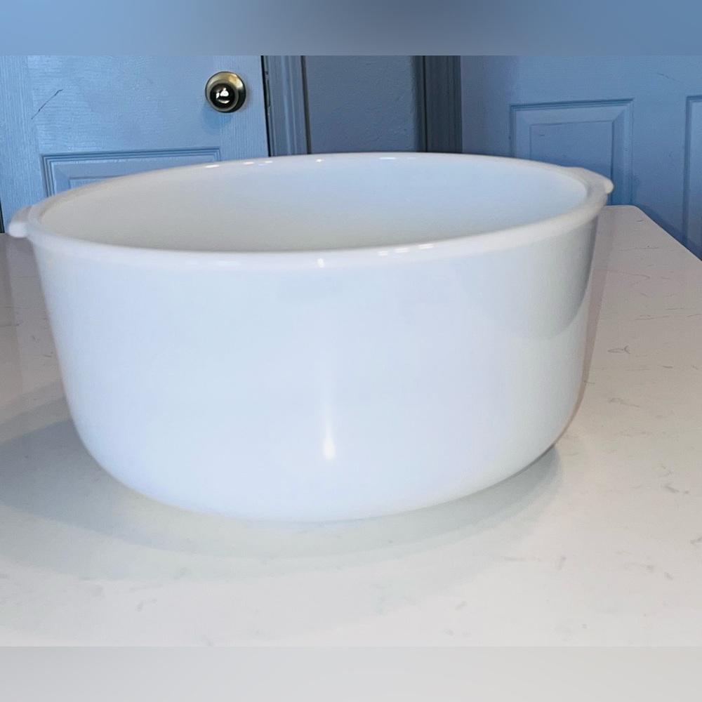 VTG 50’s milk glass mixing bowl #19CJ Glasbake for Sunbeam electric mixer 3.5qt